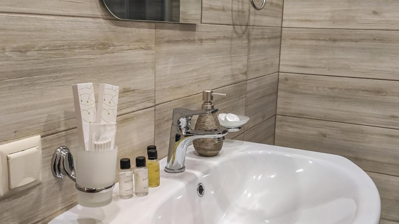Harmonia Garden Garni Hotell Exteriör bild